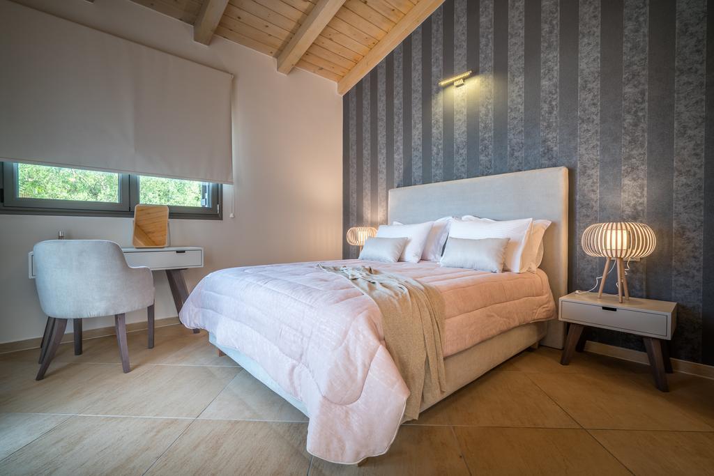 Villa Merovigli - Sea Views & Private Pool, Ideal For Large Groups, By Zantewize Tragáki Kültér fotó