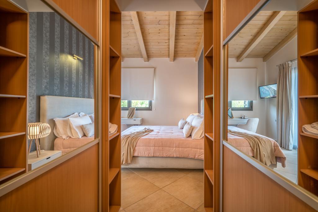 Villa Merovigli - Sea Views & Private Pool, Ideal For Large Groups, By Zantewize Tragáki Kültér fotó