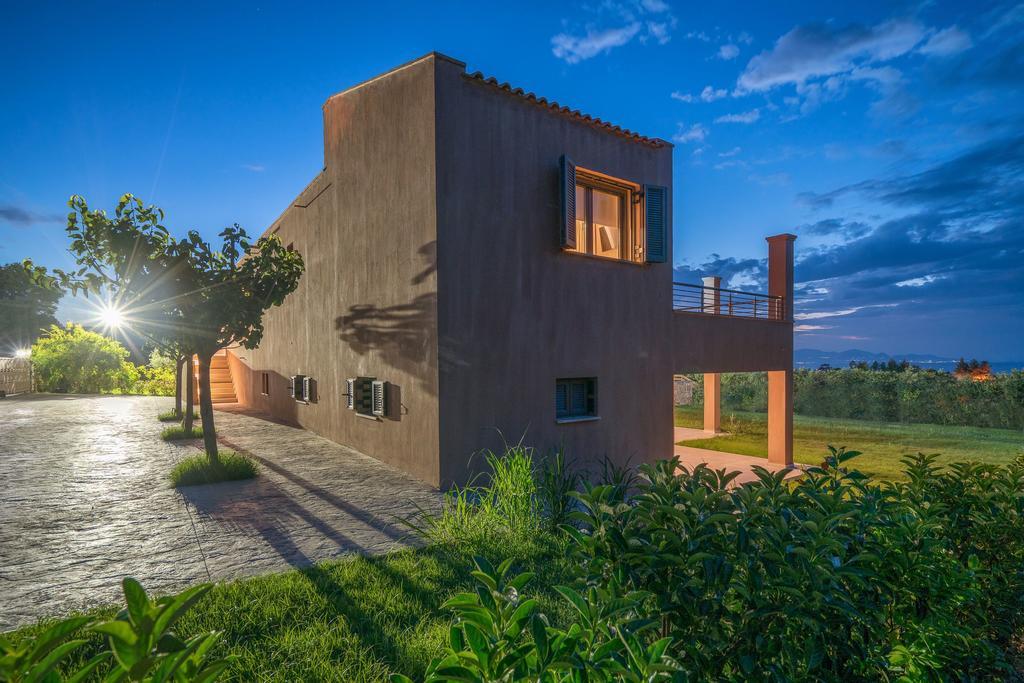 Villa Merovigli - Sea Views & Private Pool, Ideal For Large Groups, By Zantewize Tragáki Kültér fotó